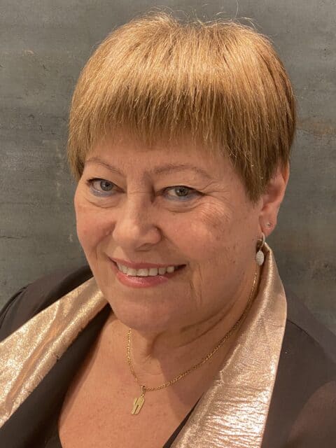 Carmela Abraham headshot